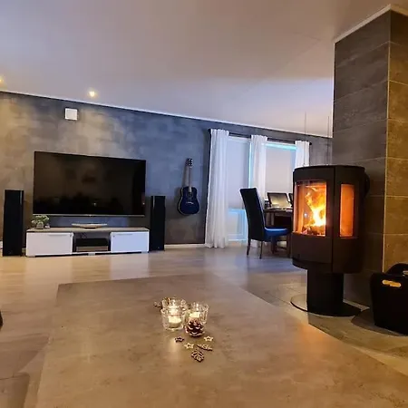 Arctic Tromvik With Jacuzzi *