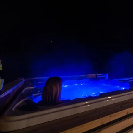 Dom wakacyjny Arctic Tromvik With Jacuzzi *