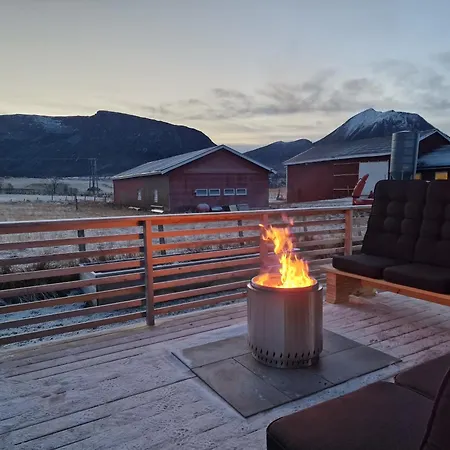 Dom wakacyjny Arctic Tromvik With Jacuzzi