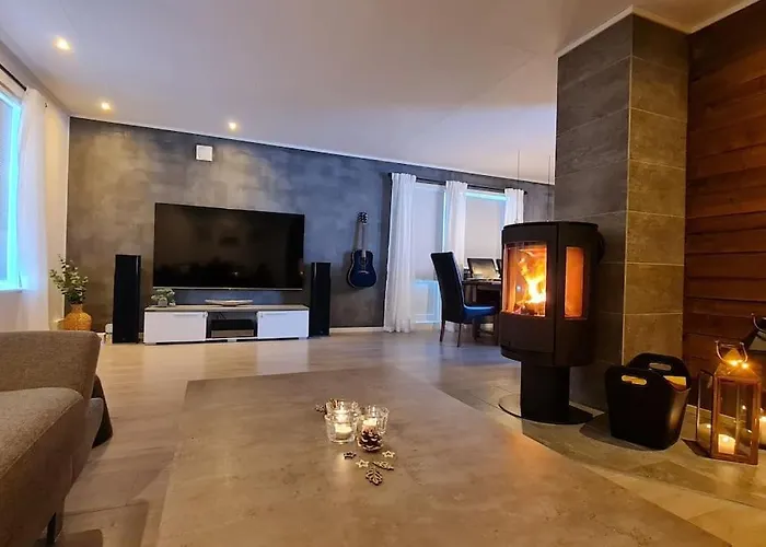 Arctic Tromvik With Jacuzzi *