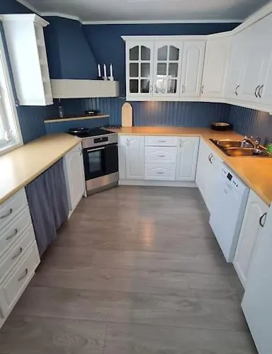 Arctic Tromvik With Jacuzzi Hébergement de vacances